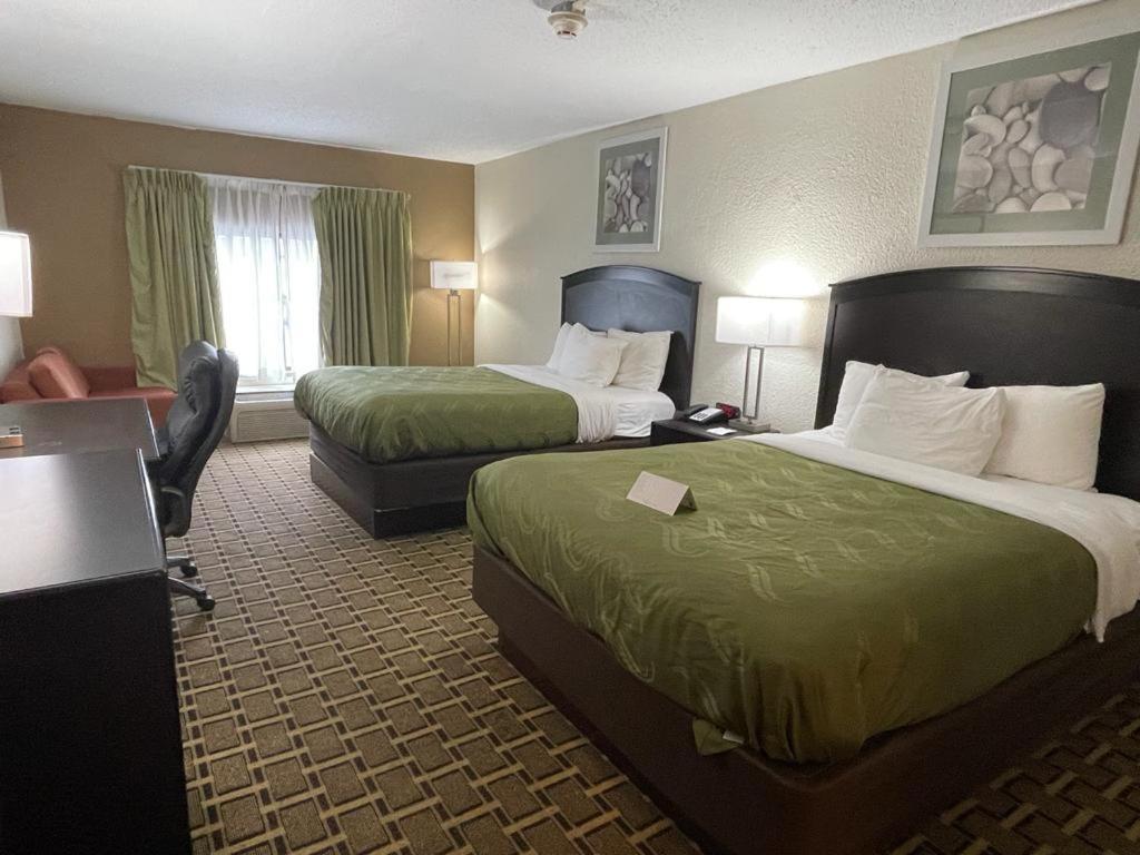 Quality Inn Венсен Экстерьер фото
