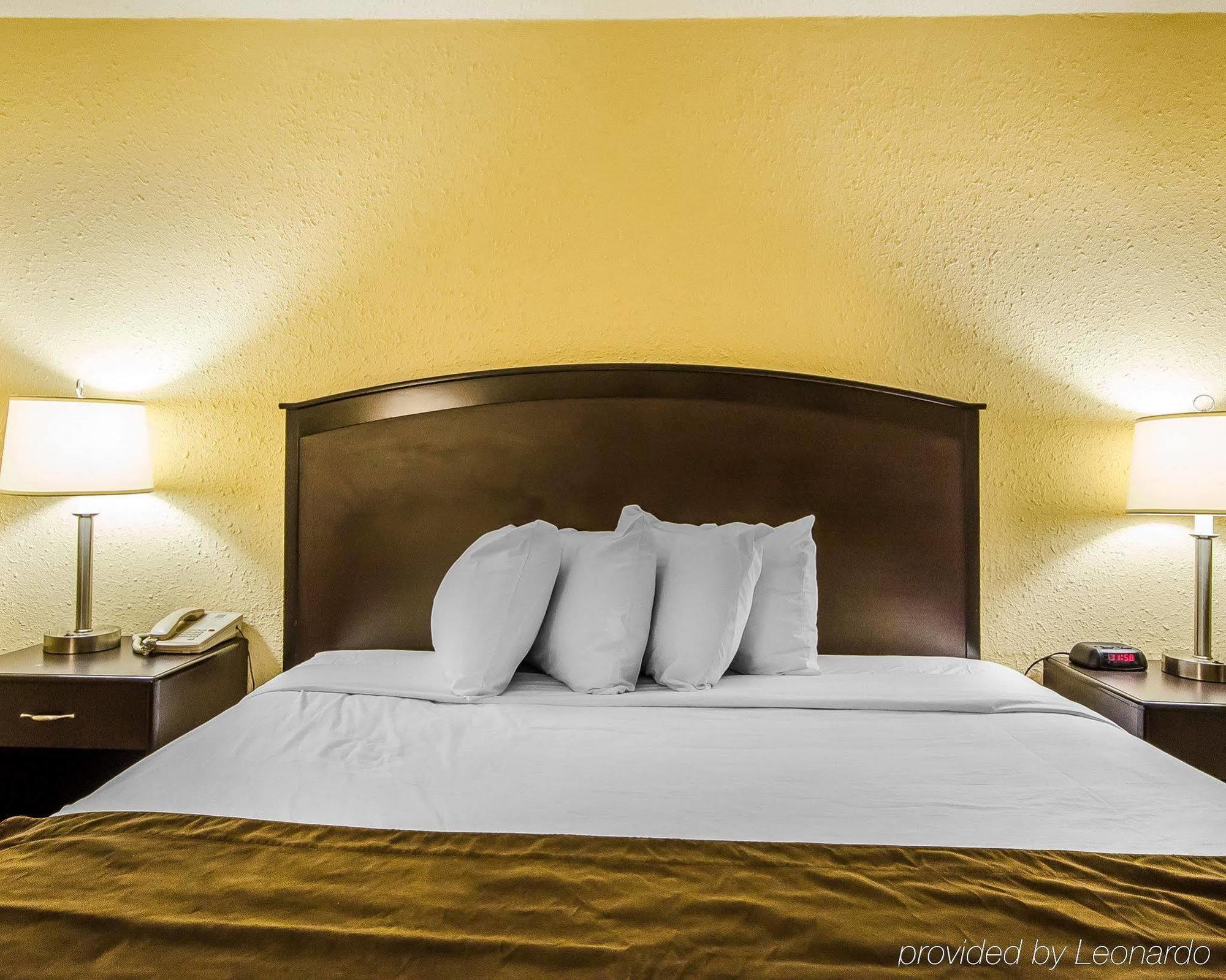 Quality Inn Венсен Экстерьер фото