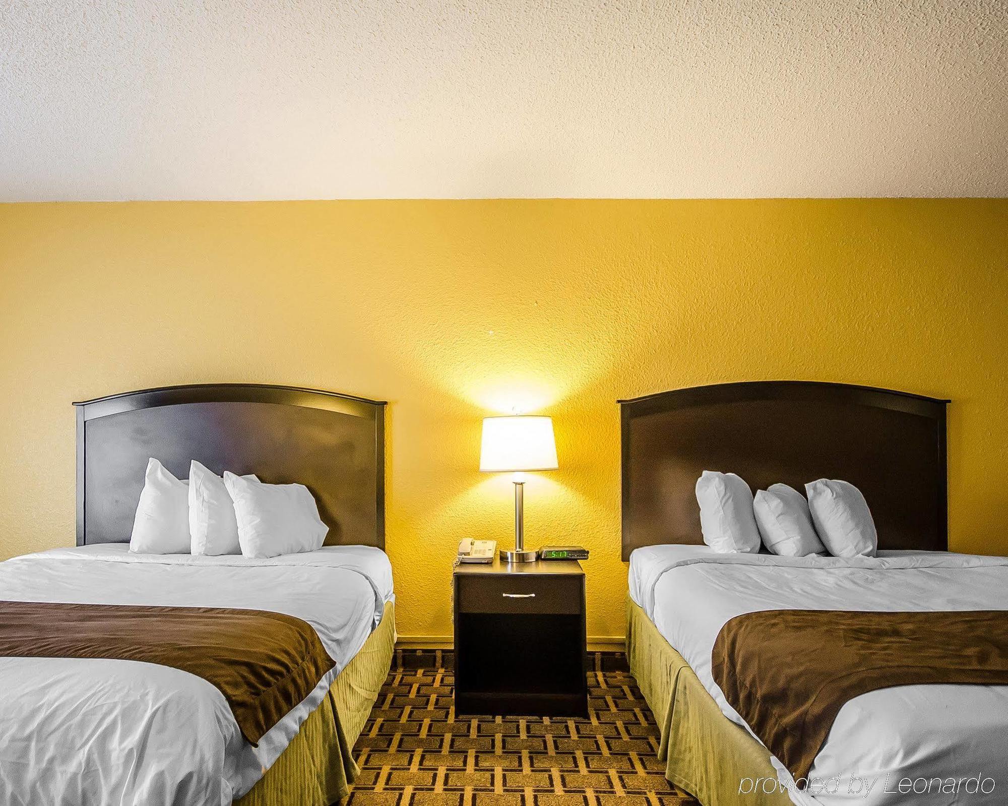 Quality Inn Венсен Экстерьер фото